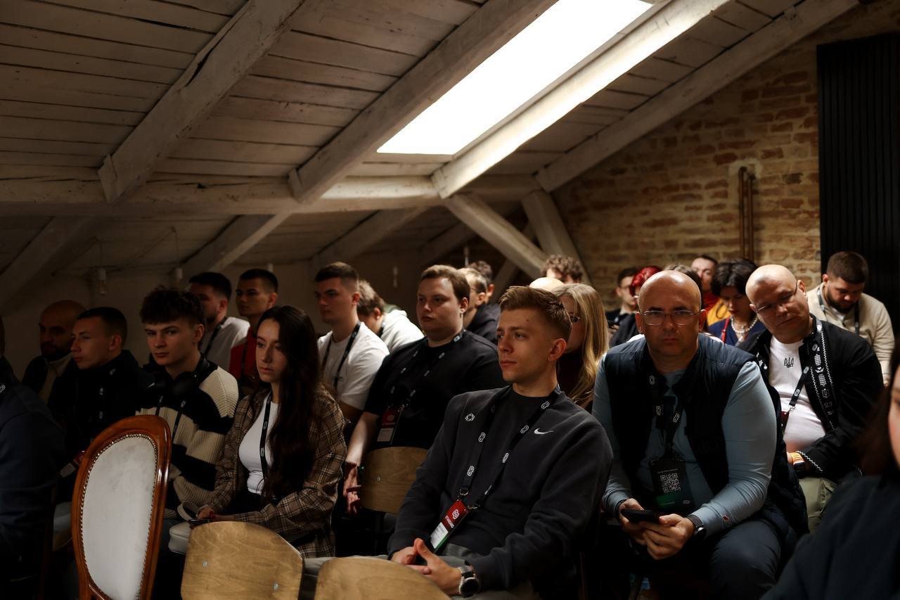 Штучний інтелект як драйвер нової хвилі ІТ-професій: інсайди від мітапу FAVBET Tech